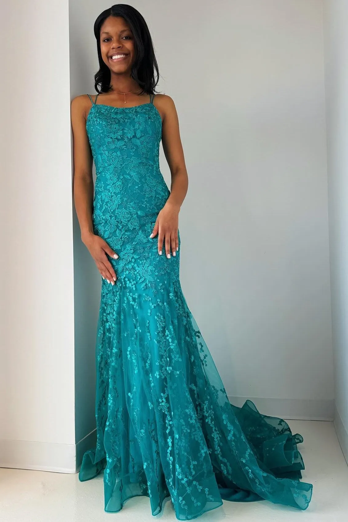 Elma | Turquoise Appliques Lace-Up Trumpet Long Prom Dress