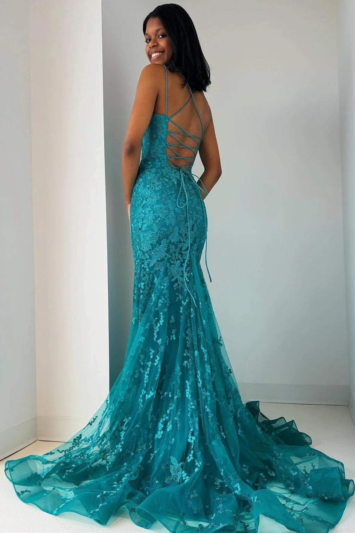 Elma | Turquoise Appliques Lace-Up Trumpet Long Prom Dress