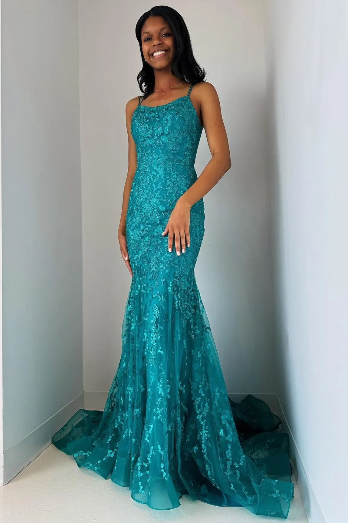 Elma | Turquoise Appliques Lace-Up Trumpet Long Prom Dress